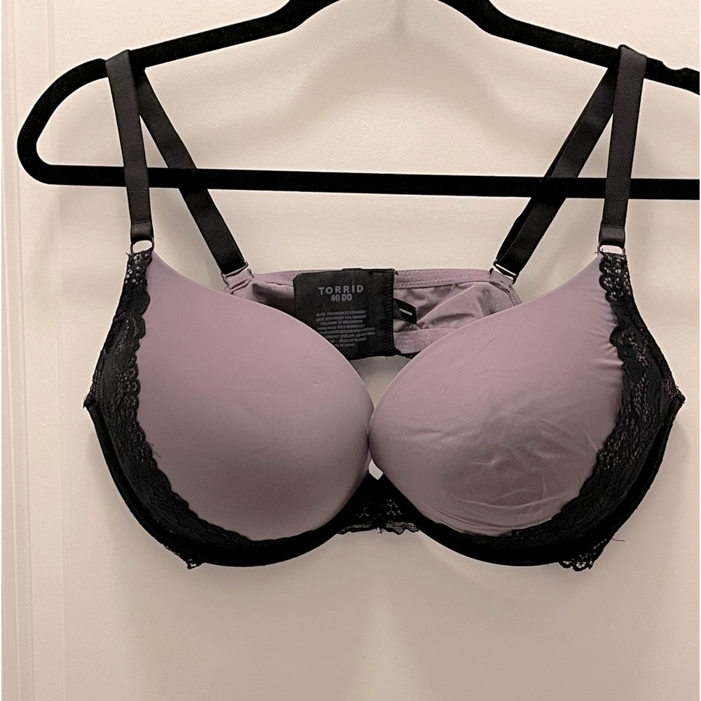 💜🖤Like New Torrid Bra Size 40DD🖤💜